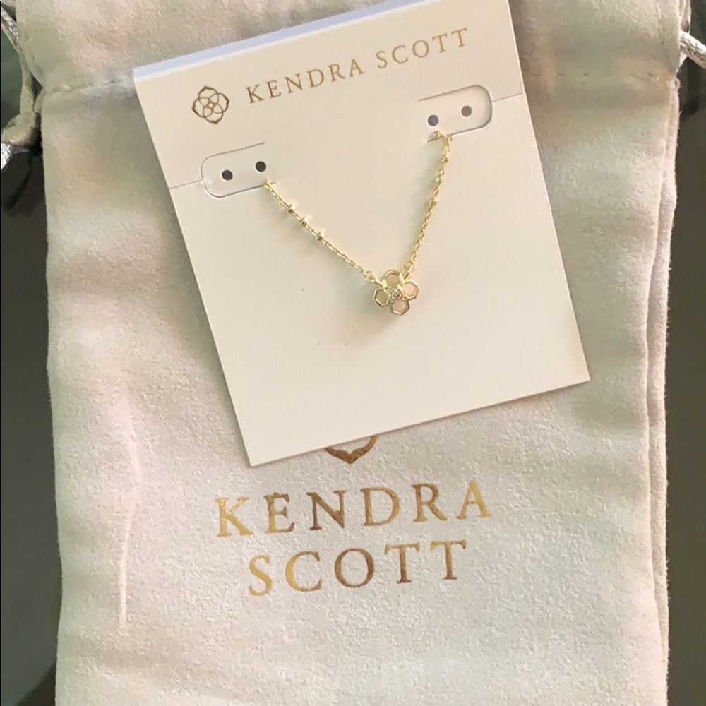 Kendra Scott necklace Rue Short Pendant Gold